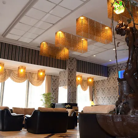 Hotel Capital 3*