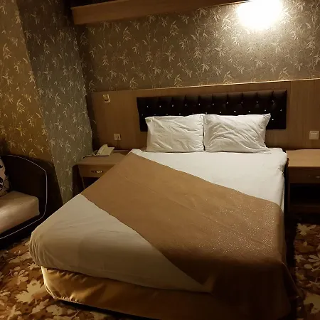 Hotel Capital 3*